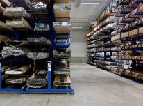 Konsoliniai palečių stelažai